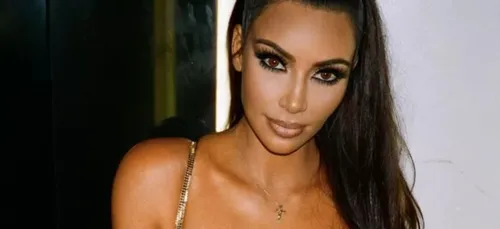 La famille Kardashian poste une image "photoshopée" qui scandalise...