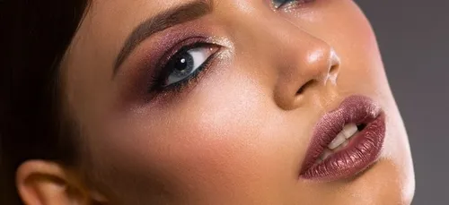 Yoga Skin : la nouvelle tendance beauté qui fait fureur (Vidéo)