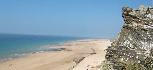 Disparition de Sala : des débris d’avion découverts sur une plage...