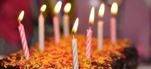 Une famille termine aux urgences après un gâteau d’anniversaire à...