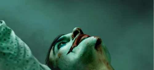 "JOKER" : la première bande-annonce dévoile Joaquin Phoenix dans le...