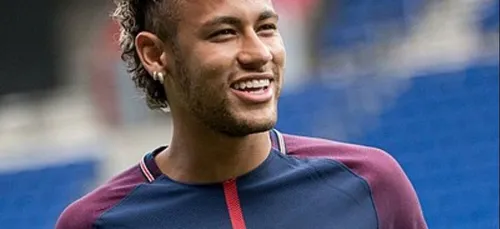 Coupe du monde féminine : le sosie de Neymar aperçu dans les...