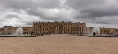 Un couple de toiturophiles interpellé au château de Versailles