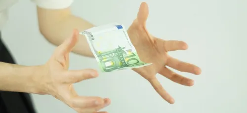 Conso : 21% des Français dépassent tous les mois leur découvert...