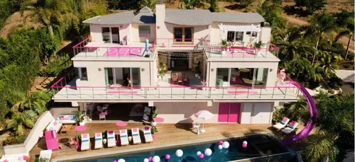 Il est désormais possible de louer la maison de Barbie® sur Airbnb...