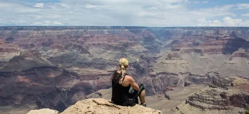 Une femme manque de se tuer en photographiant sa mère sur une...