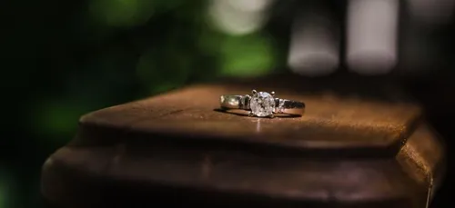 Il demande à sa belle-mère de filmer sa demande en mariage, la...