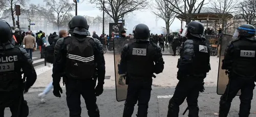 Paris : la préfecture de police demande aux manifestants de...