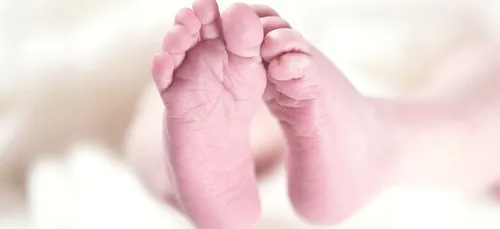 Elle prend un selfie hilarant de son mari évanoui pendant son...