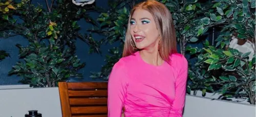 Cette influenceuse prétend être à Bali alors qu’elle est en réalité...