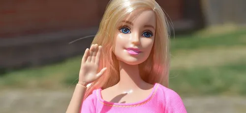 Coronavirus : les différentes façons de dire bonjour sans se...