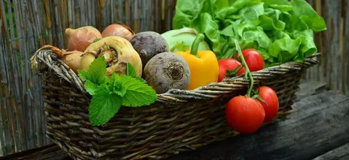 Ile-de-France : le marché de Rungis livre ses produits frais à...