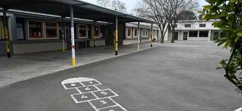 Un retour à l’école dès le 11 mai en Île-de-France semble incertain