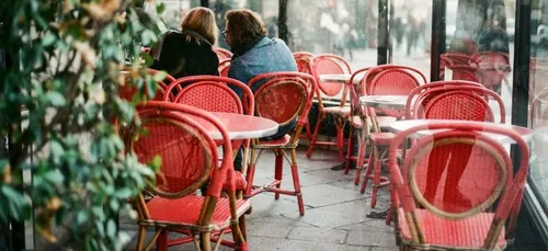 Paris : quatre rues fermées pour permettre l’extension des terrasses