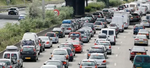 L’A86 coupée après un carambolage entre 2 poids lourds et 6 voitures