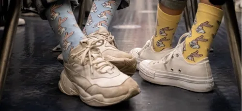 RATP : des chaussettes en vente à l’effigie de Serge le lapin