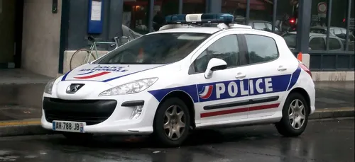 Rosny-sous-Bois : un homme menaçant et armé interpellé devant une...