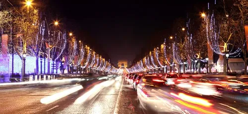 Illuminations des Champs-Elysées : la cérémonie d'inauguration 2020...