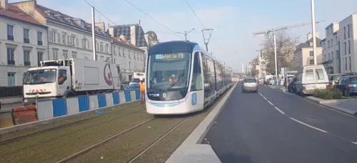 Tramway T9 : premier essai de circulation dans le Val-de-Marne (vidéo)