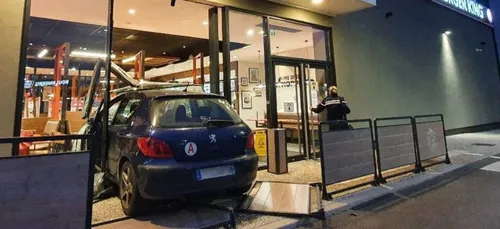 Seine-et-Marne : la leçon de conduite se termine dans le Burger King