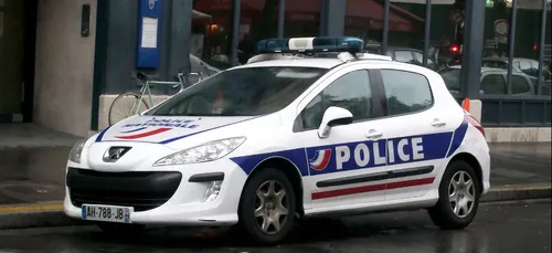Seine-et-Marne : un policier blessé par une voiture de la BAC