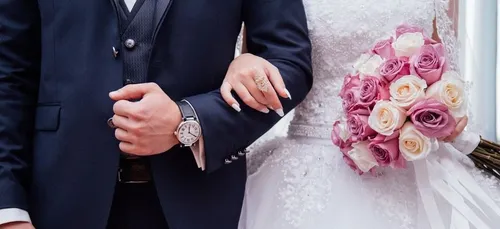 Elle décide de se venger de son ex en organisant un faux mariage...