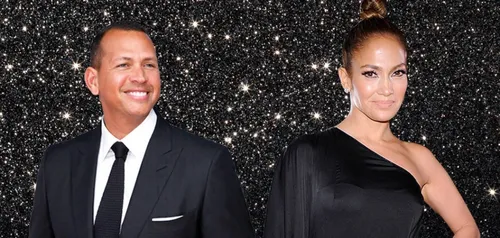 Jennifer Lopez embrassée par surprise !