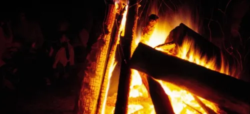 Une sorcière brûlée vive en Amazonie !