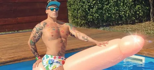 Il se fait opérer du nez et repart avec une érection permanente !