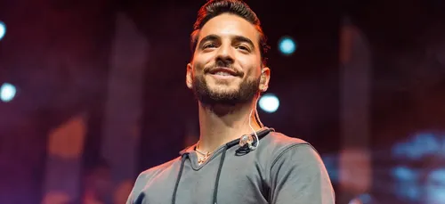 Maluma en couple avec une cougar ?