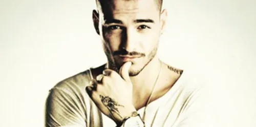 Maluma publie une vidéo très sexy pendant sa séance de yoga