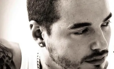 J Balvin s’amuse des rumeurs de liaison avec Gaby Espino