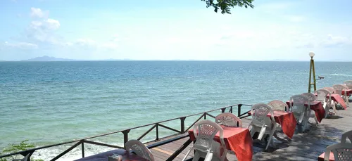 Under: la Norvège crée le premier restaurant sous-marin