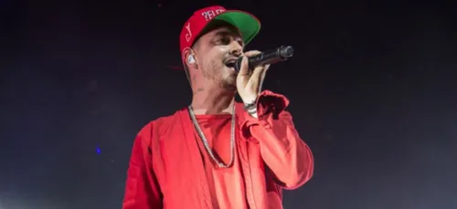 J Balvin change de couleur de cheveux et amuse les fans ! (photo)