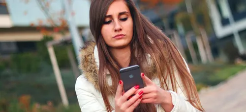 Voici le geste que l’on fait en moyenne 2617 fois par jour !