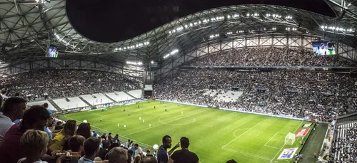 Brésil: un match est arrêté après dix cartons rouges