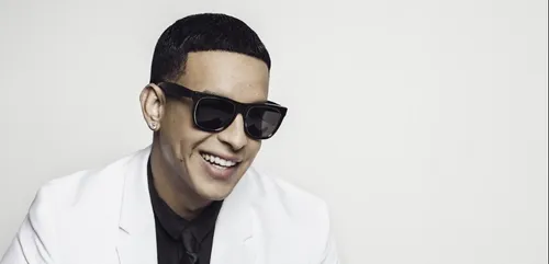 Daddy Yankee rejoint la lutte contre le cancer du sein (Vidéo)