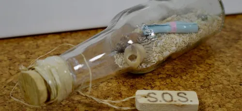 La plus vieille bouteille jetée à la mer découverte en Australie