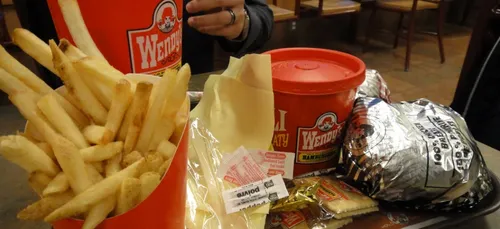 En plus de nuire à la santé, le fast-food modifie nos gènes