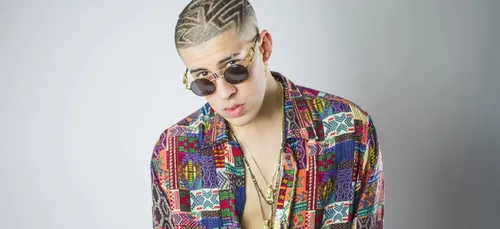 Bad Bunny surprend ses fans en chantant un air de salsa (Vidéo)