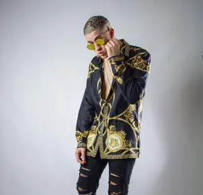 Bad Bunny : son look improbable à Coachella moqué par les internautes