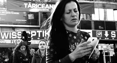 Smartphone addict : attention au danger des "Smombies" !