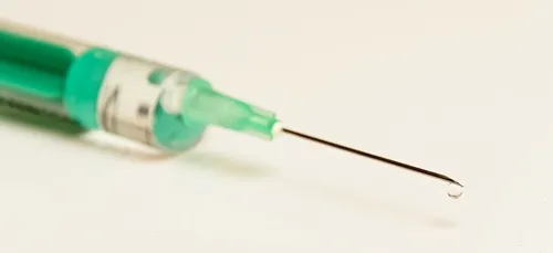 « Pas de piqûres, pas d’argent » : le programme pour encourager la...