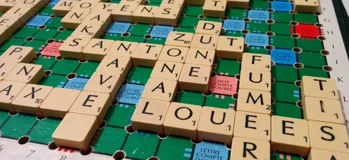 Le jeu mythique Scrabble fête ses 70 ans au Forum des Halles