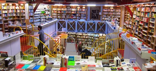 « Sauvés du pilon » : une braderie pour acheter des livres à prix...