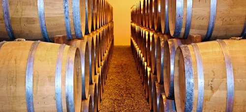 Nuit insolite : dormez dans un tonneau de vin géant ! (photo)
