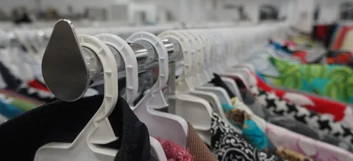 BIS Boutique Solidaire ouvre une troisième friperie à Paris