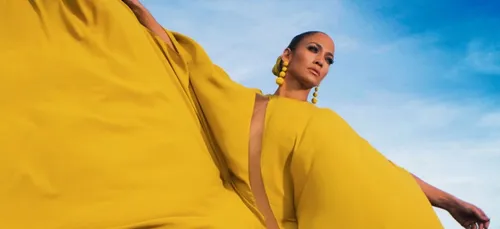 Jennifer Lopez : sa campagne publicitaire glamour avec Alex...
