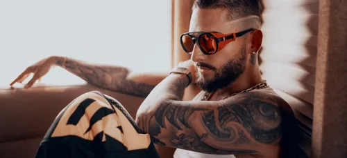 Maluma s’ambiance sur « 11 PM » dans sa salle de bain (Vidéo)