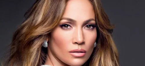 Jennifer Lopez : découvrez le cadeau bling-bling de son fiancé pour...